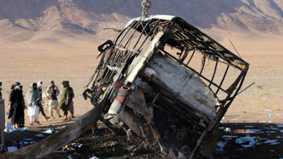 Afgan Göçmenleri Taşıyan Otobüs Kaza Yaptı! 78 Ölü