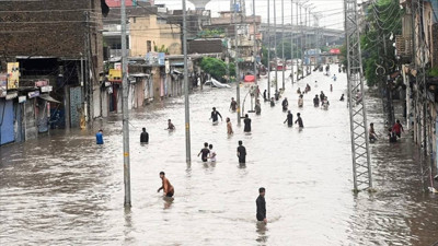 O ülkede Taş Üstünde Taş Kalmadı! Muson Yağmurlarında Can kaybı 700'ü Aştı