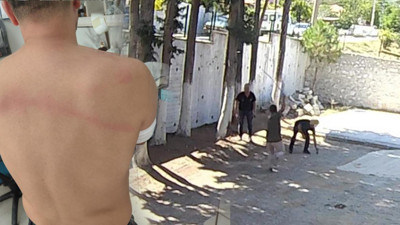 Belediye Başkanı Erkan Hayla Zabıtanın Sırtında Sopa Kırdı: Dehşet Anları Saniye Saniye Kaydedildi