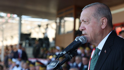 Cumhurbaşkanı Erdoğan'dan Mezun Teğmenlere 'Uyarı': 'Rehavetin Ağır Bedelleri Olur'