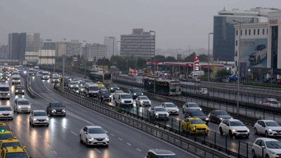 İstanbul’da Trafik Çilesi: Yoğunluk Yüzde 80’e Ulaştı, Yollar Kilitlendi