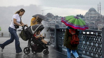 Meteoroloji'den Peş Peşe Uyarı Gelmişti: İstanbul'u Sağanak Vurdu, Yağışlar Kaç Gün Sürecek?