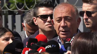 Gürsel Tekin Eski İl Binasına Gitti: 'İşimize Gücümüze Bakacağız'