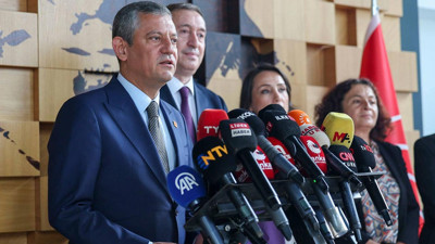 Özgür Özel, Ali Yerlikaya'ya Seslendi: 'Bana Sormadan Evime Nasıl Giriyorsun?'