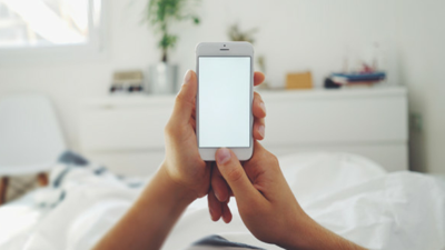 Uyumadan Önce Yatakta Telefon Kullanmadan Önce 2 Kez Düşüneceksiniz