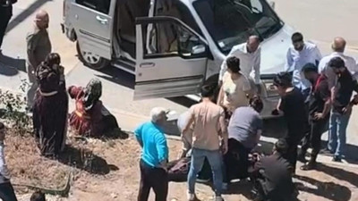 Hakkari’de Freni Arızalanan Çekici 6 Araca Çarptı