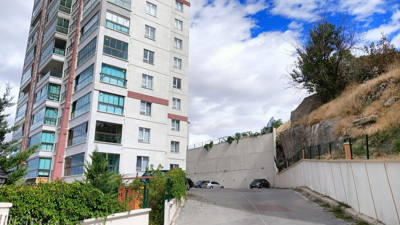 6 Yaşındaki Çocuk 13. Kattan Düşerek Hayatını Kaybetti