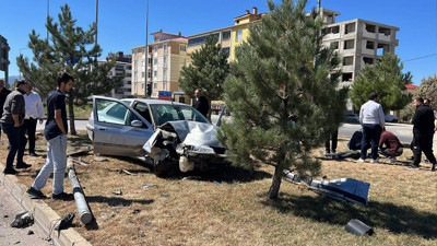 Kahramanmaraş'ta Otomobiller Çarpıştı: 2 Yaralı