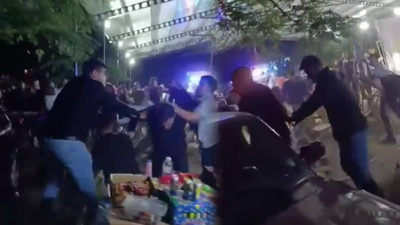 Nişan Eğlencesinde Sandalyelerle Birbirlerine Girdiler: 6 Yaralı