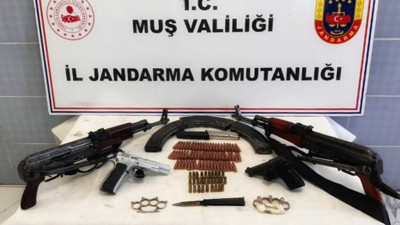 Muş’ta Jandarmadan Silah Operasyonu! 5 Gözaltı