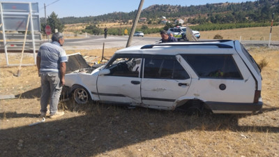 Karaman’da Otomobil Takla Attı: 1’i Çocuk 2 Yaralı