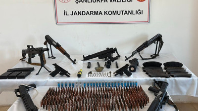 Şanlıurfa’da Silah Kaçakçılarına Darbe: 2 Kaleşnikof ve Tarihi Eserler Ele Geçirildi