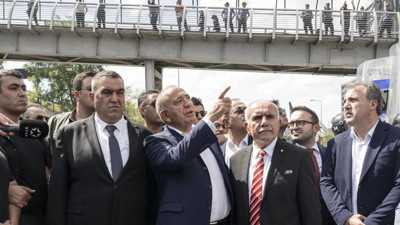 Gürsel Tekin’den Çarpıcı 'Utanma' Çıkışı! 'Artık Her Şey Çıkar ve Para İçin'