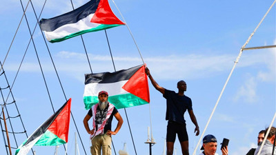 Vicdanın Rotası Gazze: Sumud Filosu Fırtınaya Rağmen Durmadı… Aktivistler Direnişte