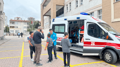 Yanlış Yangın Alarmı İzdiham Yarattı, 14 Öğrenci Yaralandı