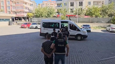 Şanlıurfa'da Narkotik Operasyon: 17 Adrese Eş Zamanlı Baskınla 8 Kaçak Yakalandı