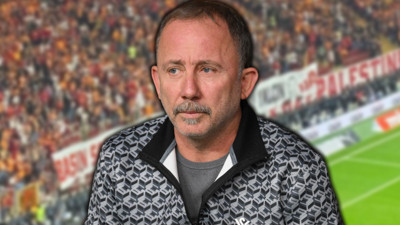 Galatasaray'dan Sergen Yalçın'ı Duygulandıran Pankart! 'İnsanlık 3 Puandan Daha Önemli'