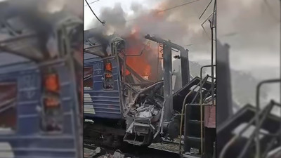 Ukrayna'da Tren İstasyonunda Rus İHA Saldırısı: 30 Yaralı