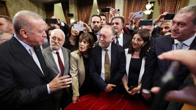 DEM Partili Saruhan Oluç Anlattı: İşte Gündem Olan Fotoğrafın Arka Planı