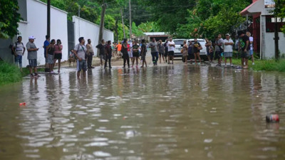 Meksika'da Sel Felaketi! Ülke Yerle Bir Oldu: 42 Ölü, 27 Kayıp
