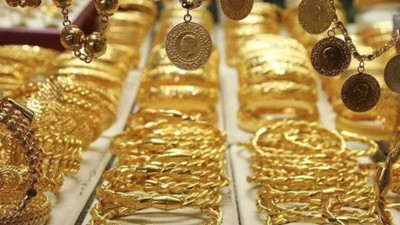 Son 5,5 Yılın En Sert Yükselişi! Çeyrek Altın 10 Bin Lirayı Aştı, Rekor Üstüne Rekor Kırıyor