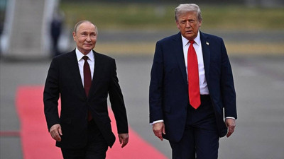 Trump-Putin Görüşmesinden 'Zirve' Çıktı: Yeri Belli Oldu, Kremlin'den Açıklama
