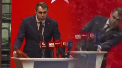 CHP İzmir'de Tek Adaydı... Kürsüde Konuşurken Bayıldı