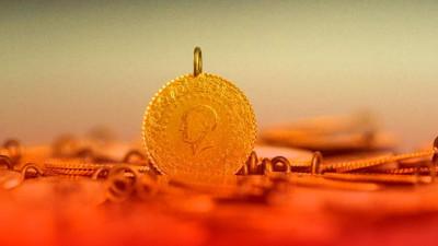 Altın Kan Kaybediyor: Dolar Güçlenince Fiyatlar Geriledi