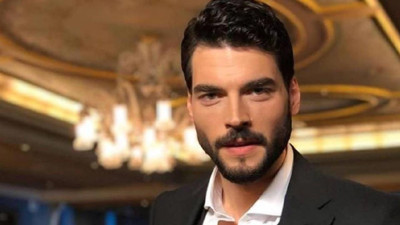 Annesinin Ölümüyle Sarsılmıştı! Akın Akınözü'nün Acı Günü