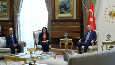 Gözler Salı Günündeydi! Cumhurbaşkanı Erdoğan-DEM Parti İmralı Heyeti Zirvesinde Tarih Değişti