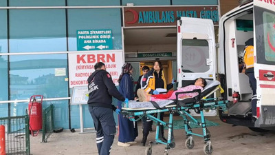 Bursa’da Dehşet Anları! 250 Kiloluk Kapı Küçük Kızın Üzerine Düştü