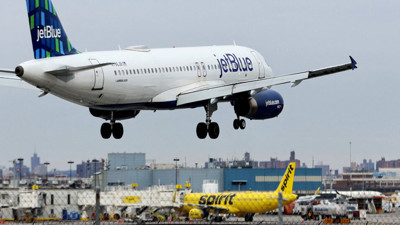 Havada Büyük Panik! Uçak Acil İniş Yaptı, Yolcular Hastaneye Kaldırıldı