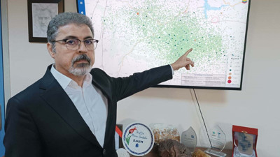 Deprem Uzmanından Sındırgı Uyarısı: 'Binaları Acilen Boşaltın!'