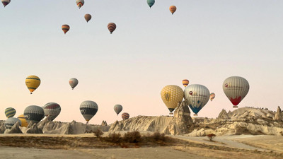 Peribacaları Sonbahar Renklerine Büründü: Kapadokya’da Kartpostallık Manzaralar