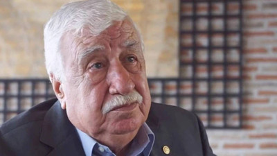 Türk Tiyatrosunun Efsanesiydi... Usta Oyuncu Ahmet Gülhan Hayatını Kaybetti