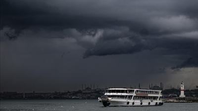 Gök Gürültülü Sağanak Kapıda! Meteoroloji'den 12 İle Uyarı
