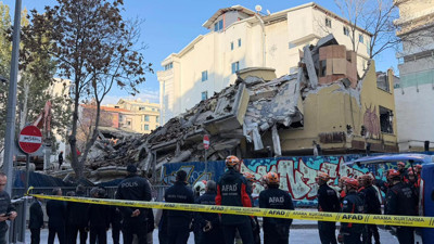 Ankara'da Panik Anlar! 4 Katlı Bina Çöktü