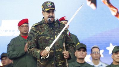 Venezuela Lideri Maduro, Simon Bolivar'ın Kılıcıyla Meydan Okudu