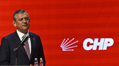 CHP 39. Olağan Kurultayı Başladı: Özel’den 'Demokrasi' ve 'Adalet' Mesajı