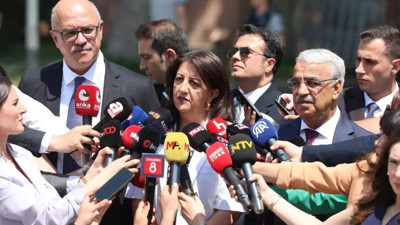 Bahçeli 'Fasa Fiso' Demişti! Öcalan ile Görüşme Sonrası DEM Parti Heyetinden 'Darbe' Açıklaması