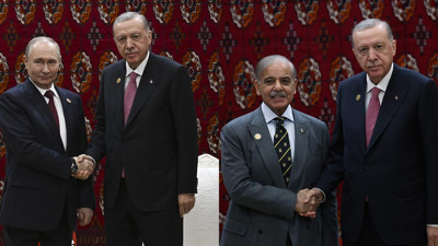 Cumhurbaşkanı Erdoğan'dan Diplomasi Trafiği: Putin ve Şerif ile Görüştü