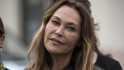 Hülya Avşar Parayı Aldı, Davadan Vazgeçti