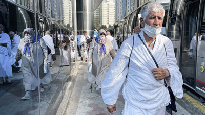 Hacı Adayları Dikkat! Diyanet Duyurdu, Vize İşlemlerinde Kritik Değişiklik