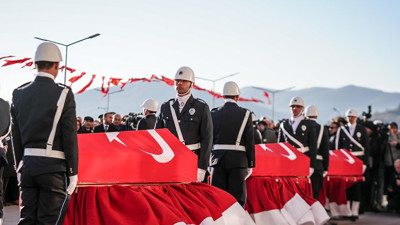Türkiye Şehitlerine Ağlıyor… IŞİD Saldırısında Şehit Olan 3 Polise Yalova’da Son Görev