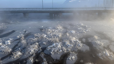 Sivas’ta Termometreler Eksi 19’u Gösterdi: Kızılırmak Buzla Kaplandı