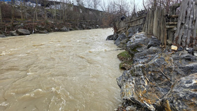 İki Derede İki Erkek Cesedi Bulundu