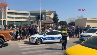 Antalya Kepez Kaymakamlığı Binasında Silah Sesleri