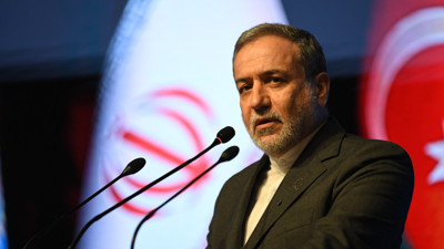 İran Dışişleri Bakanı Erakçi Ateşkes Çağrılarını Reddetti, Savaşın Bitmesi İçin Şartlarını Açıkladı