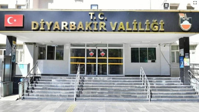 Diyarbakır'da Sivil Polis Aracının Geçişi Esnasında Patlama! Valilikten Açıklama Geldi