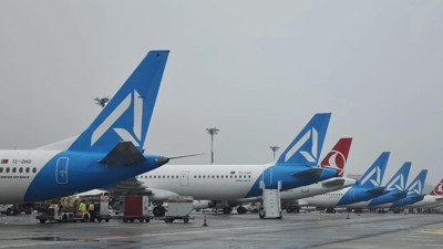 İstanbul'da Uçuş Trafiğine Hava Engeli: Sabiha Gökçen Havalimanı'nda Çok Sayıda Uçuş İptal Edildi